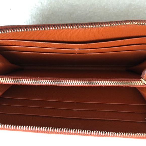PRADA Large Saffiano Wallet, Mandarin - Picture 3 of 4